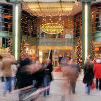 3244_111 Shopping in Hamburg zur Weihnachtszeit - Einkaufspassagen in der Hansestadt | 